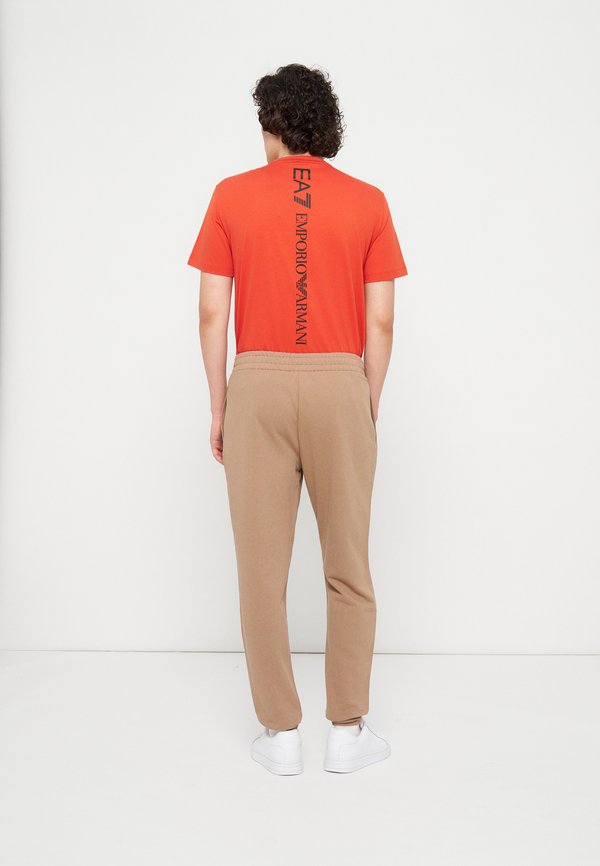 EA7 Emporio Armani