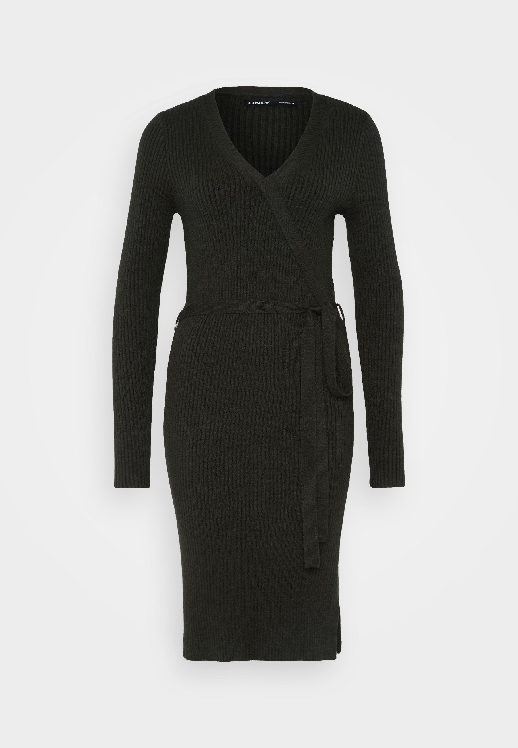 Dunkelgrünes, geripptes Strickkleid mit langen Ärmeln, V-Ausschnitt und einem Taillengürtel. Es hat eine figurbetonende Silhouette und einen seitlichen Schlitz für mehr Bewegungsfreiheit.