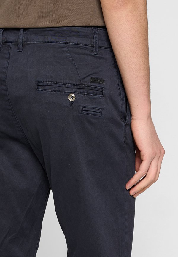 Gaudi SLIM FIT