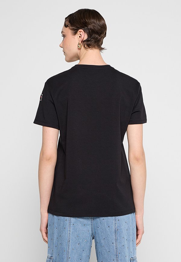 DKNY