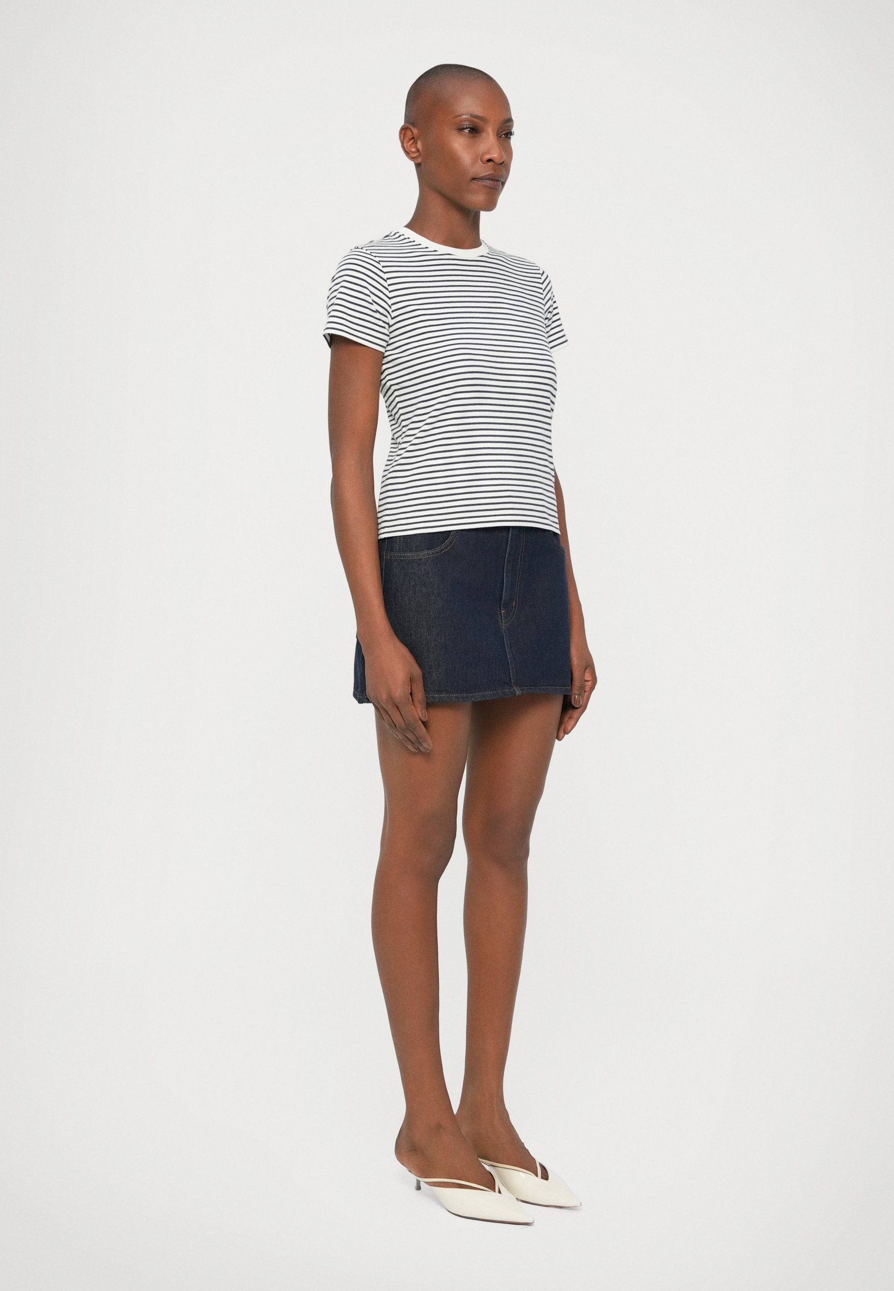 FRAME THE BABY TEE
