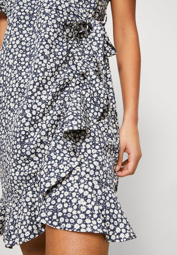 Vero Moda VMHENNA WRAP FRILL