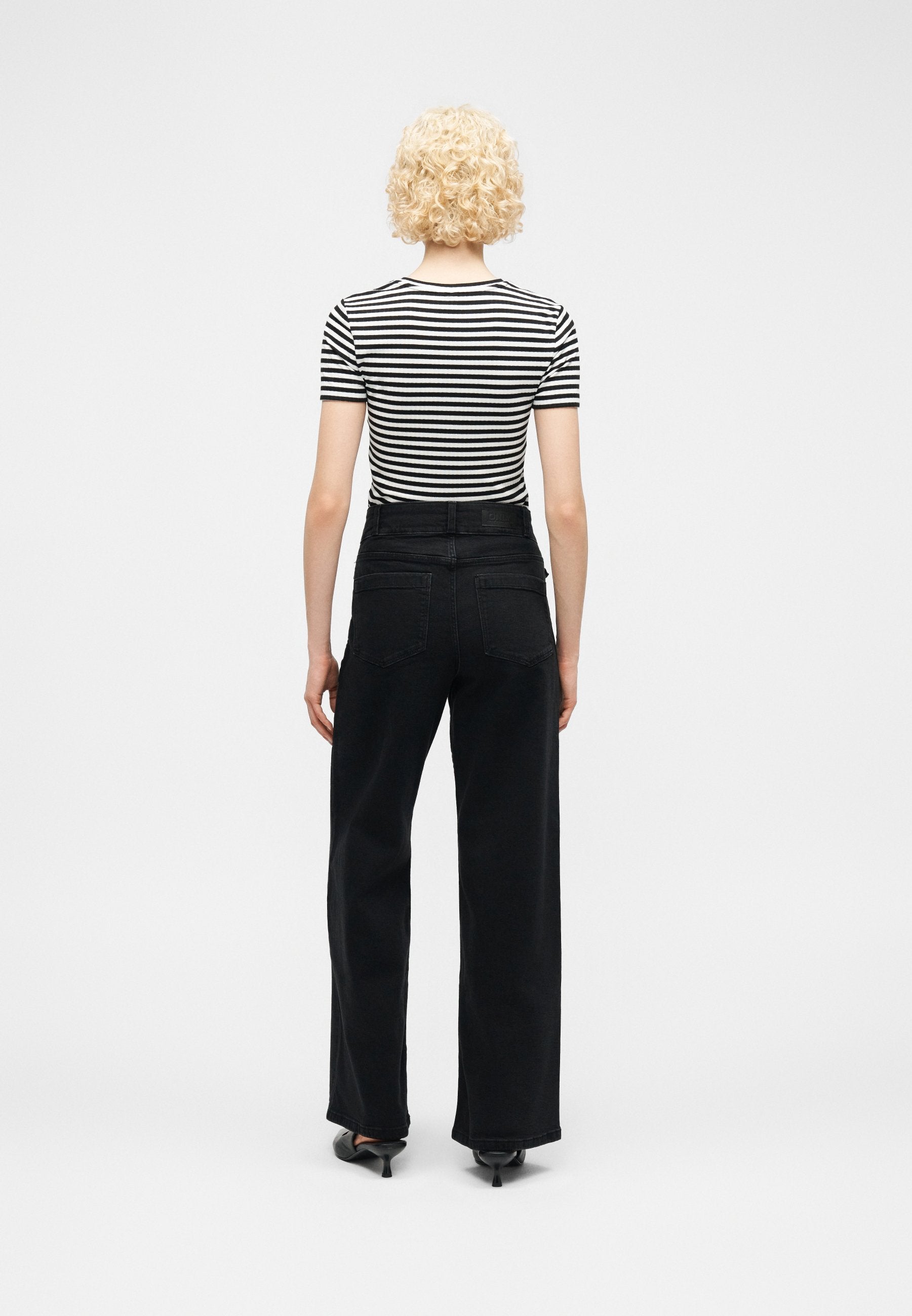 Wide-fit ONLHOPE High waist Wide Leg Fit Media 4