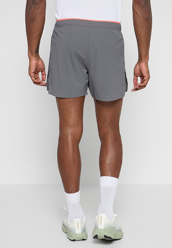 New Balance RC ULTRA LIGHT SPLIT SHORT 5"