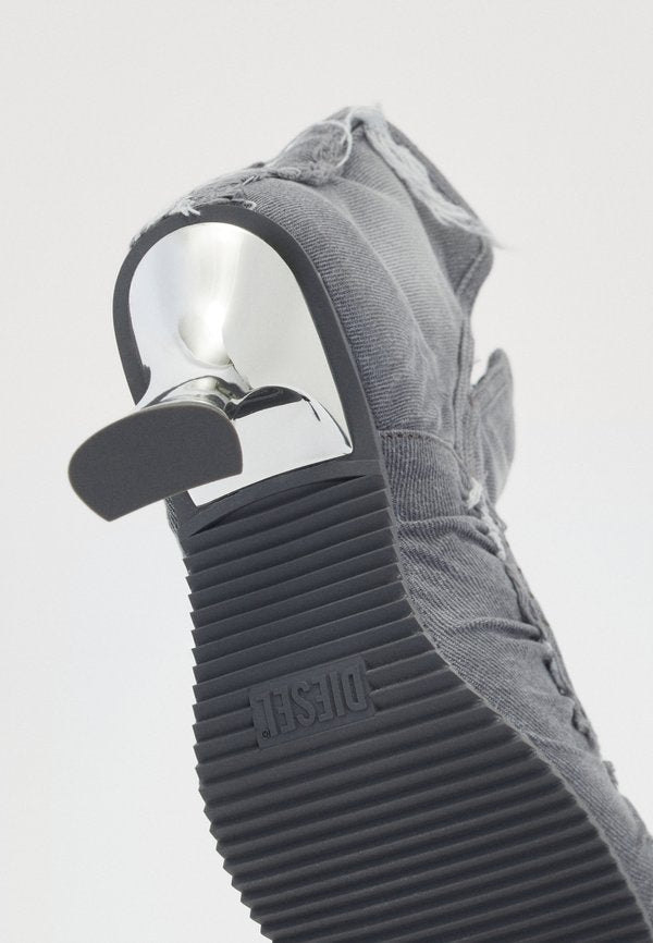 Diesel D-WOODSTOCK HEEL AB