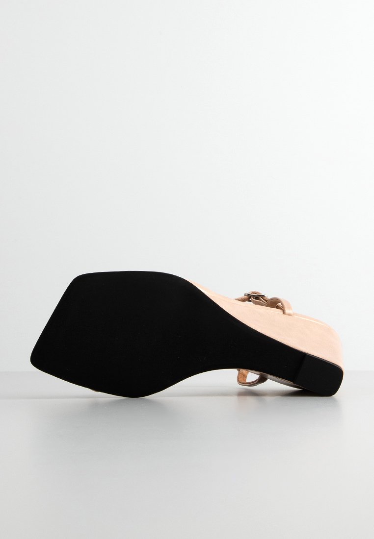 Jeffrey Campbell APPETITO