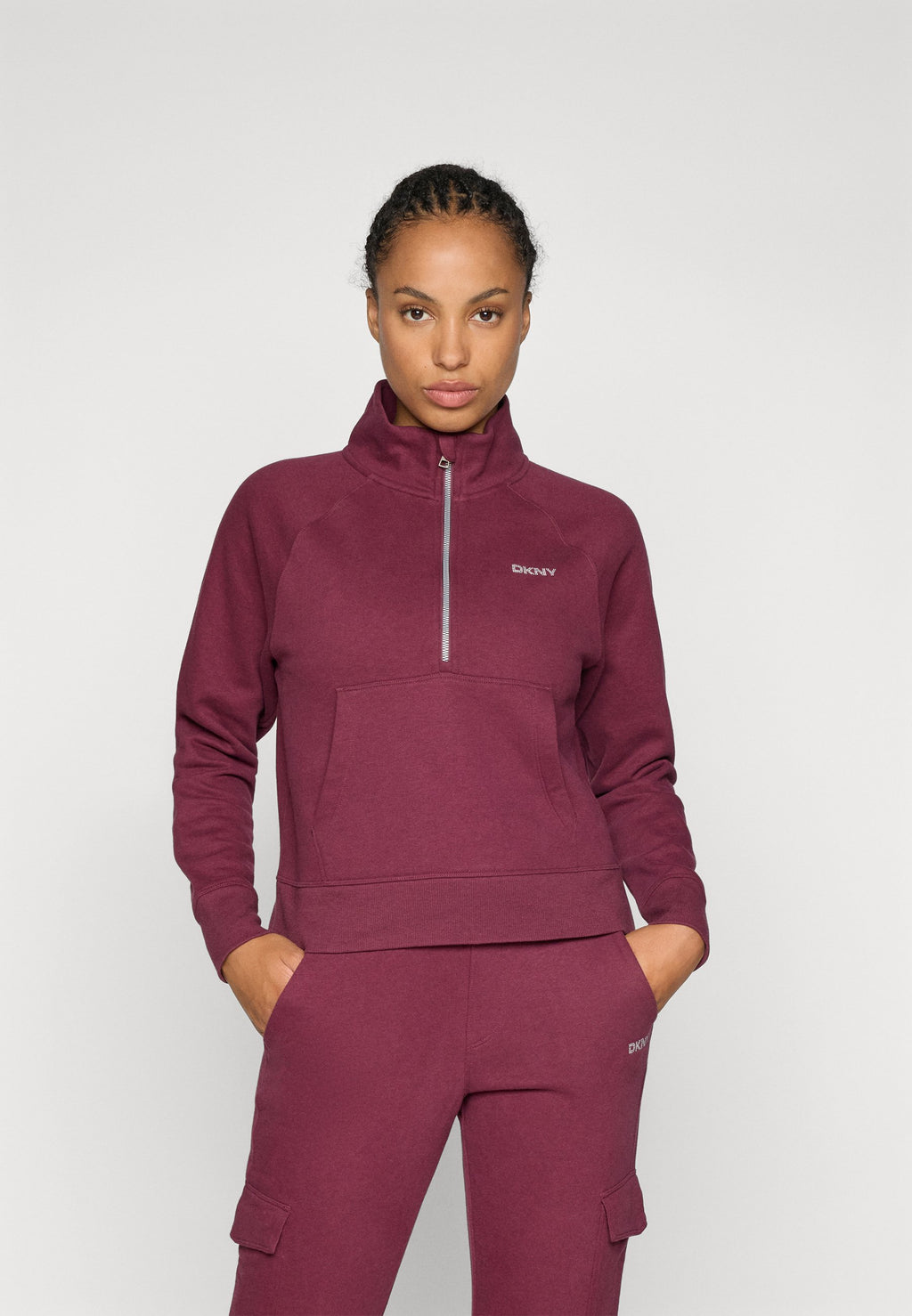 DKNY MINI STUD LOGO HALF ZIP PULLOVER WITH POCKET