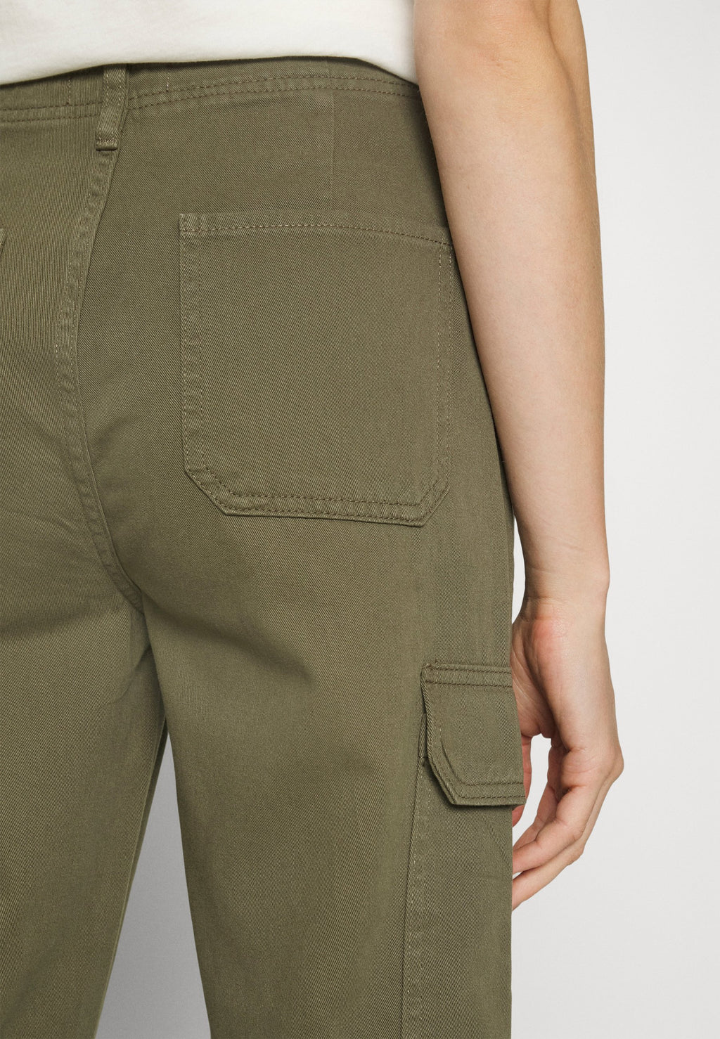 ONLMALFY PANT Media 5