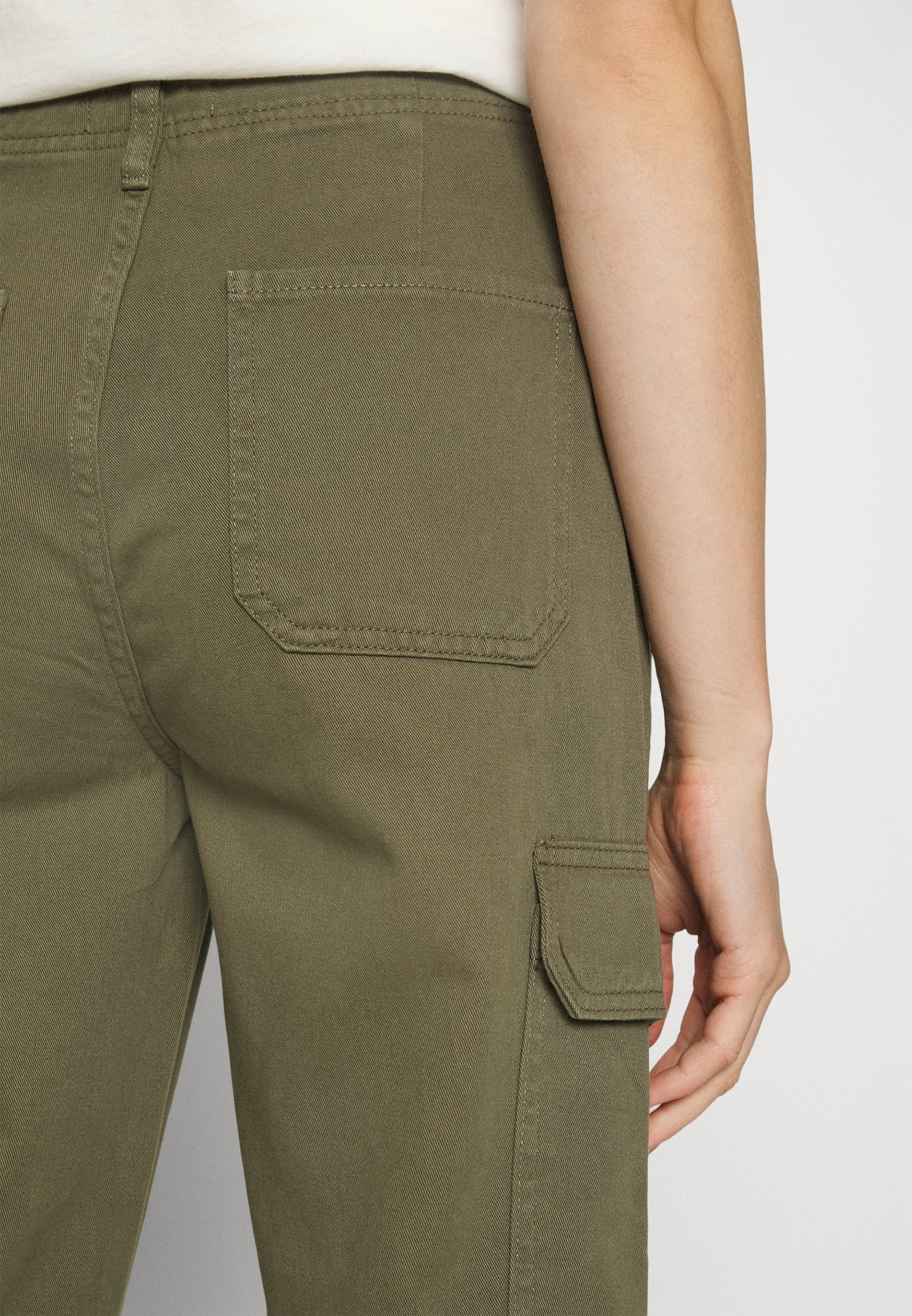 ONLMALFY PANT Media 5