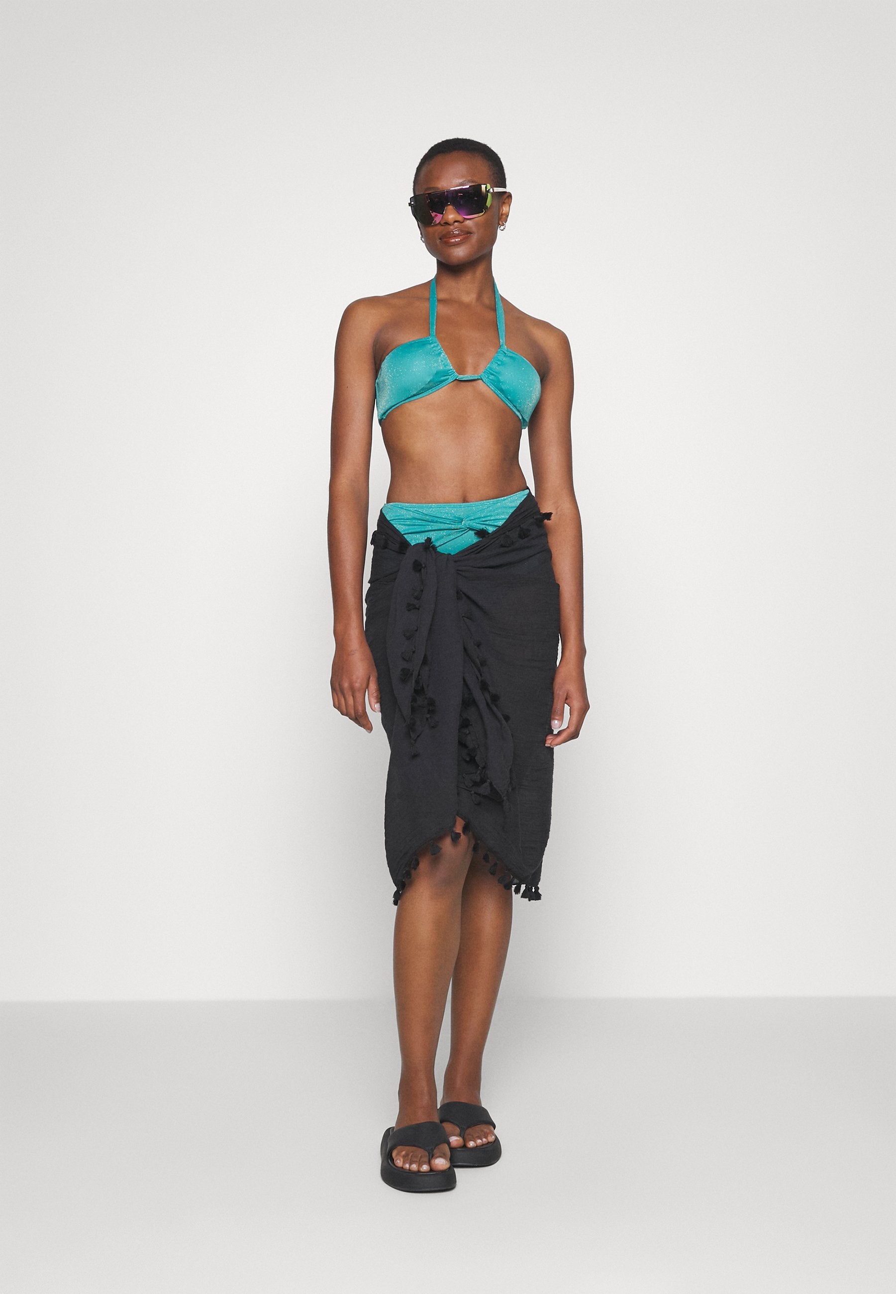 YALONG BEACH HALTERNECK BANDEAU REMOVABLE PAD Media 2