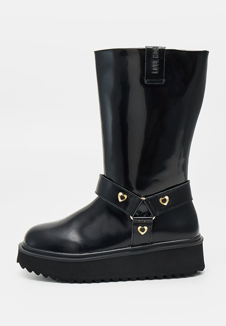 Love Moschino