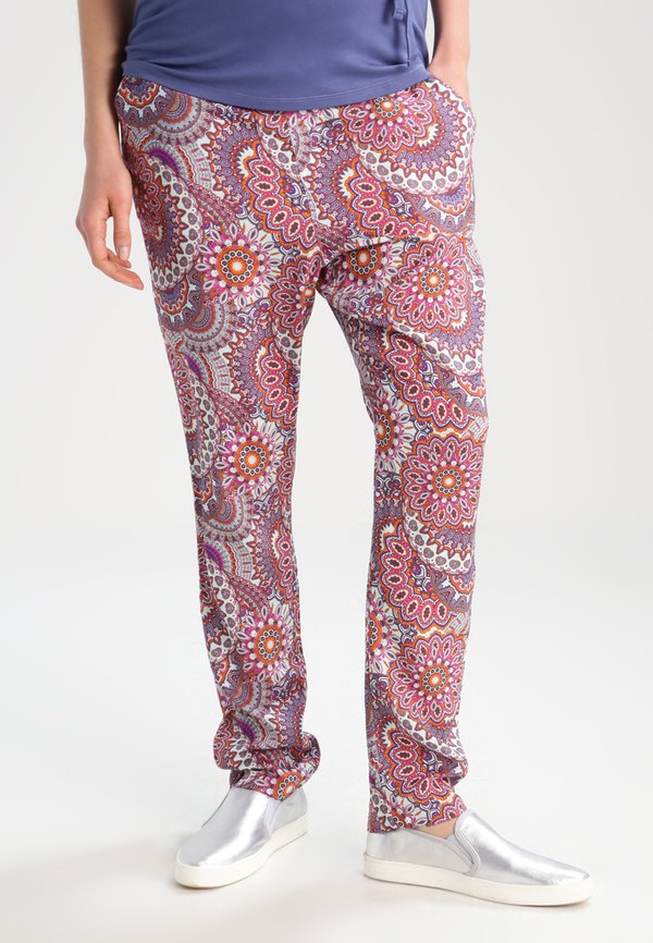 Esprit Maternity
