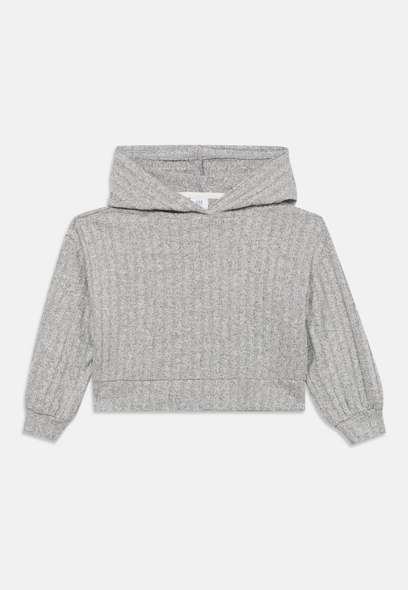 Grauer, gerippter Hoodie mit Kordelzugkapuze, langen voluminösen Ärmeln und einem kurzen Schnitt. Weiche Textur mit dezentem Muster.