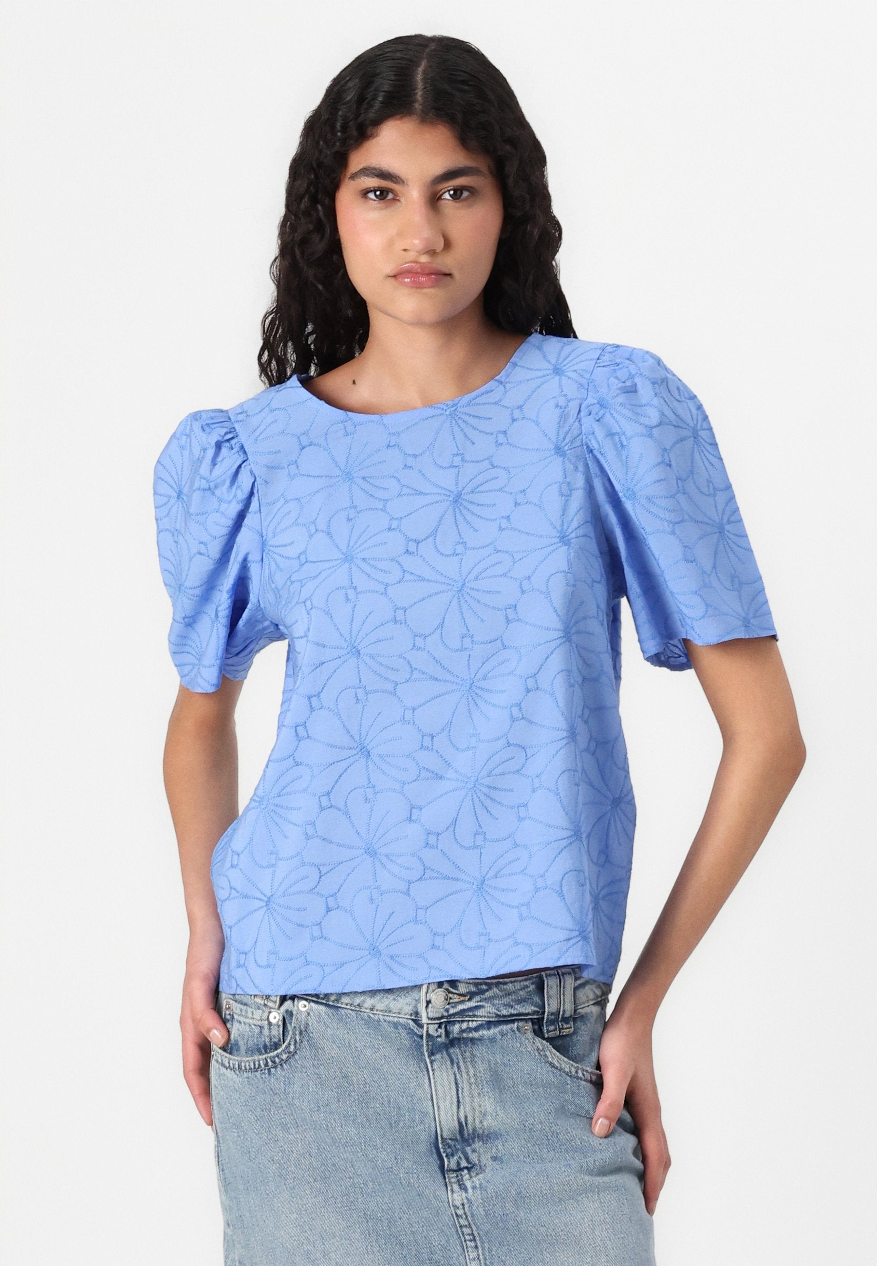 Object OBJILLY O NECK