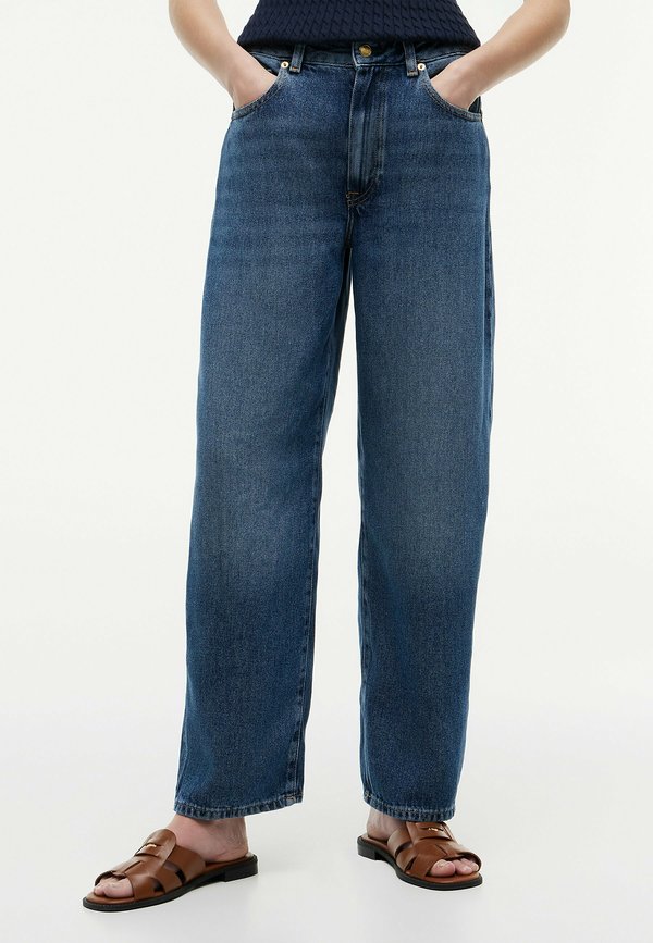 Tommy Hilfiger MID RISE BARREL LEG  - Straight leg jeans - ray