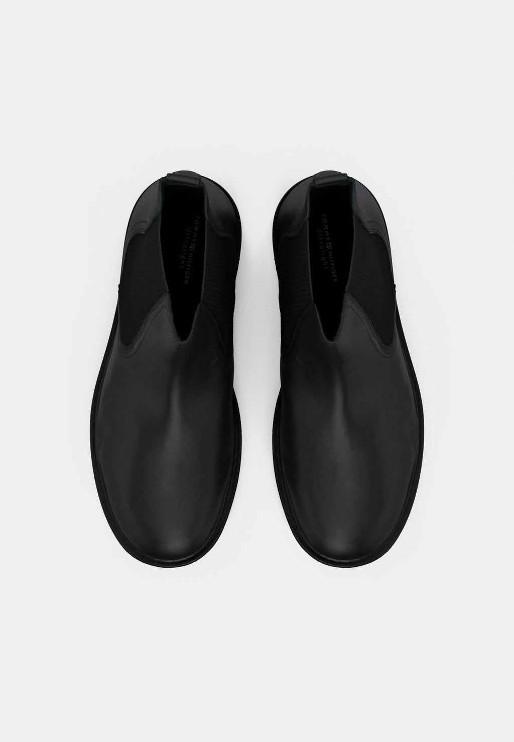 LIGHTWEIGHT LEATHER CHELSEA BOOTS Media 4