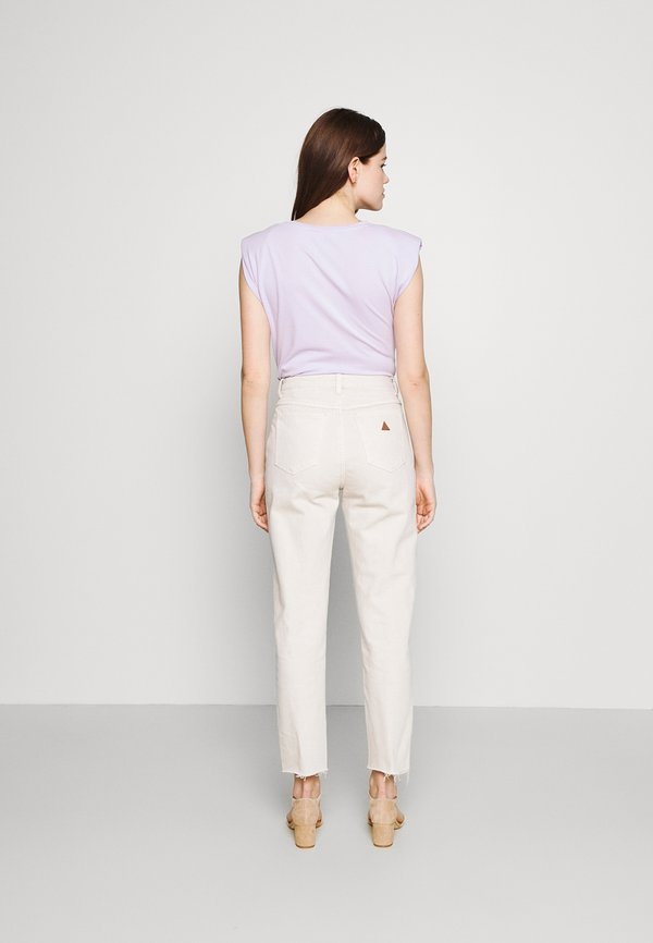 Abrand Jeans