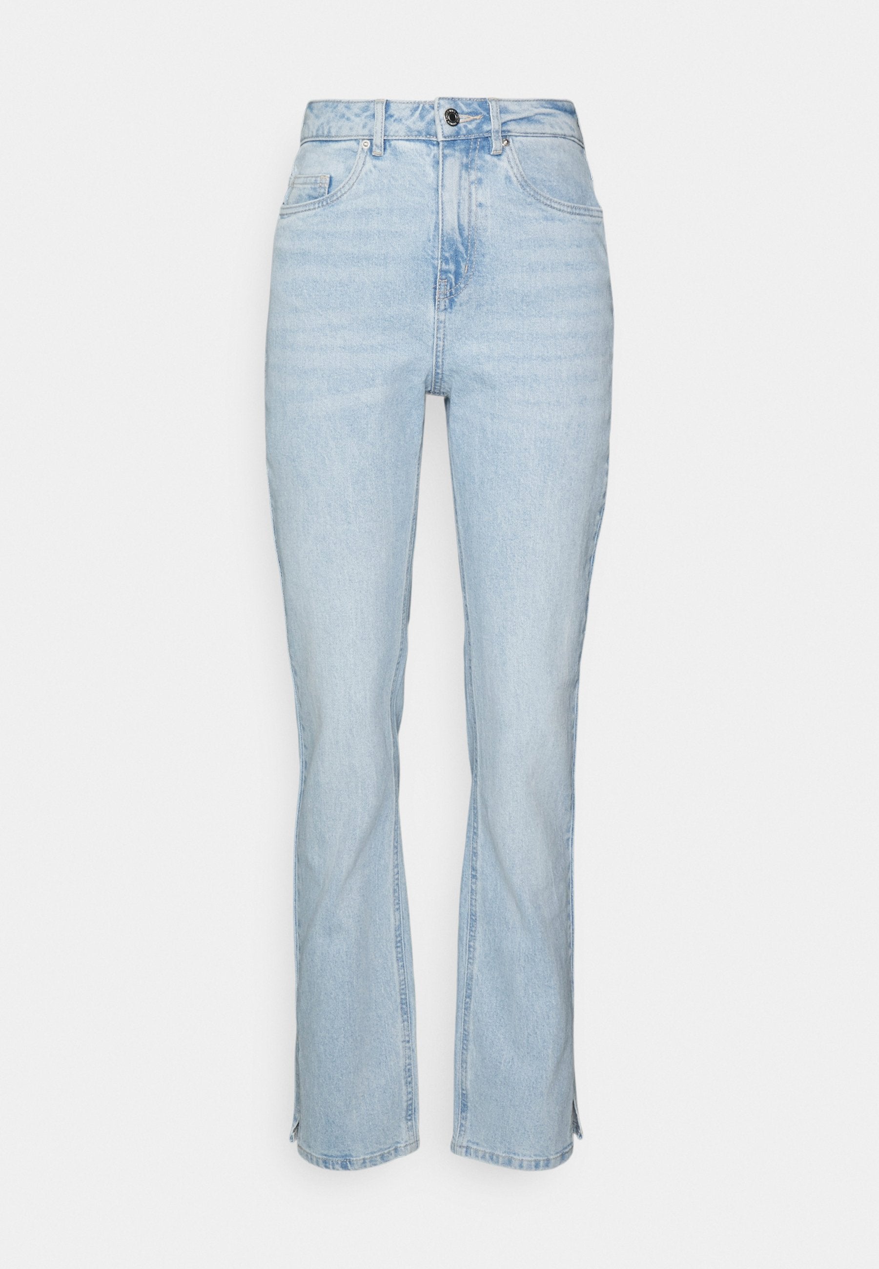 Helle blaue Jeans aus Denim mit geradem Schnitt, mit Knopfverschluss, Gürtelschlaufen und dezentem Verblassen. Keine sichtbaren Muster oder dekorativen Akzente.