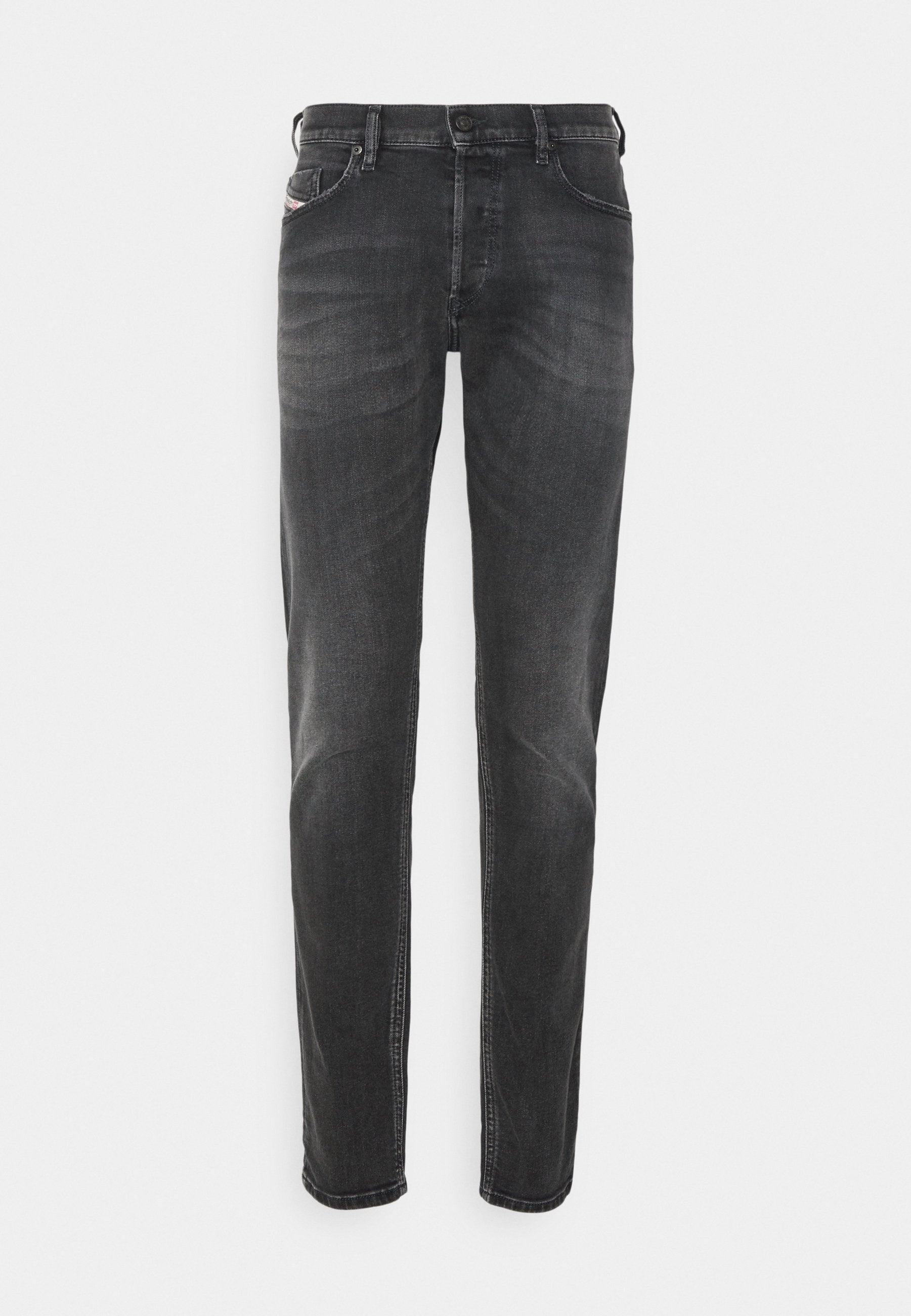 Schwarze Denim-Jeans mit klassischem geradem Schnitt, subtiler Ausbleichung und Fünf-Taschen-Design mit kontrastierenden Nähdetails.