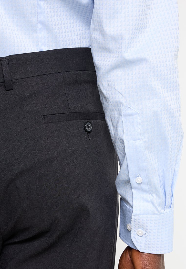 Michael Kors SLIM FIT