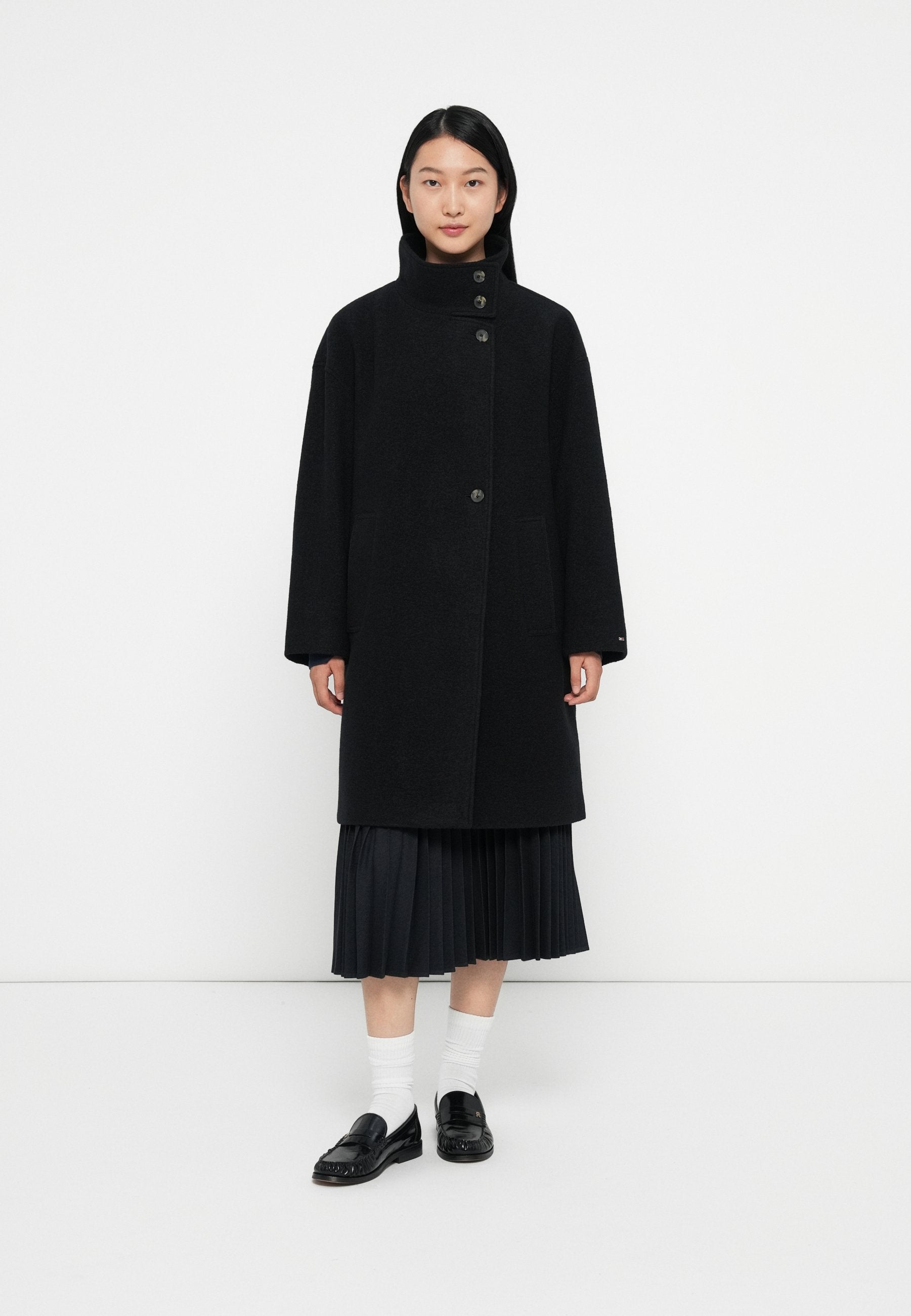 TEXTURE FUNNEL COAT Media 3