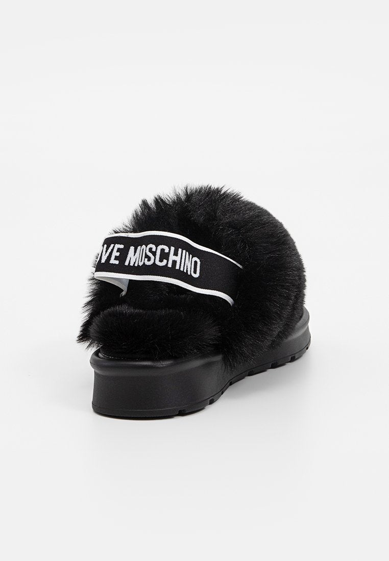 Love Moschino