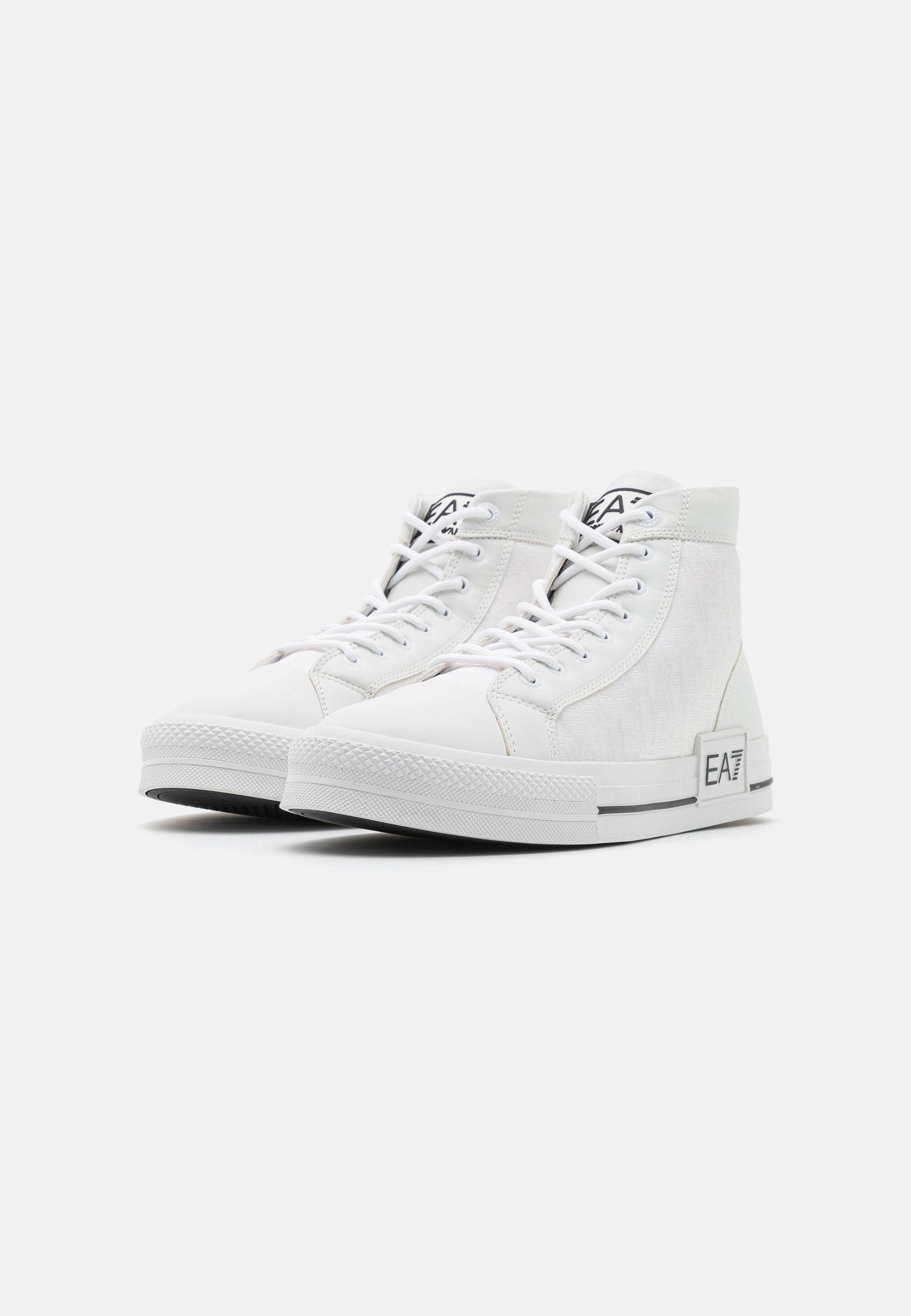 ALL OVER UNISEX Media 2