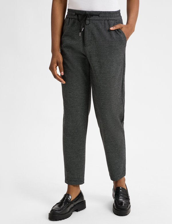 s.Oliver Tracksuit bottoms - schwarz