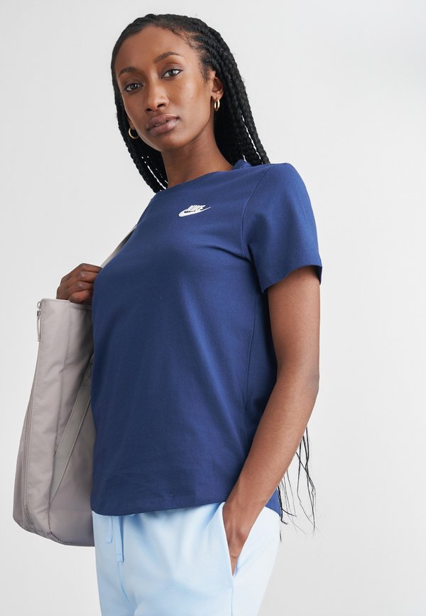 Nike Sportswear CLUB TEE - Basic T-shirt - midnight navy/sail