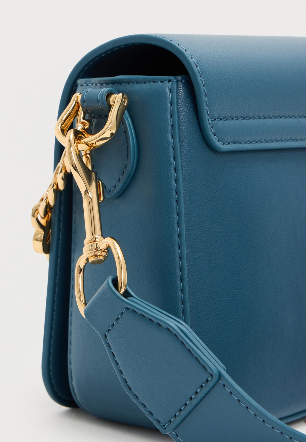Love Moschino