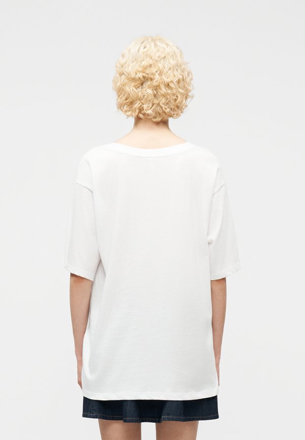 ONLY ONLROSIE OVERSIZE TEE