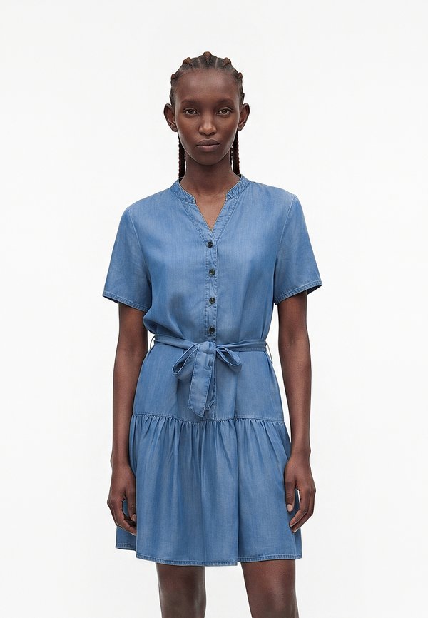 ONLY ONLPEMA V NECK DRESS  - Denim dress - medium blue denim