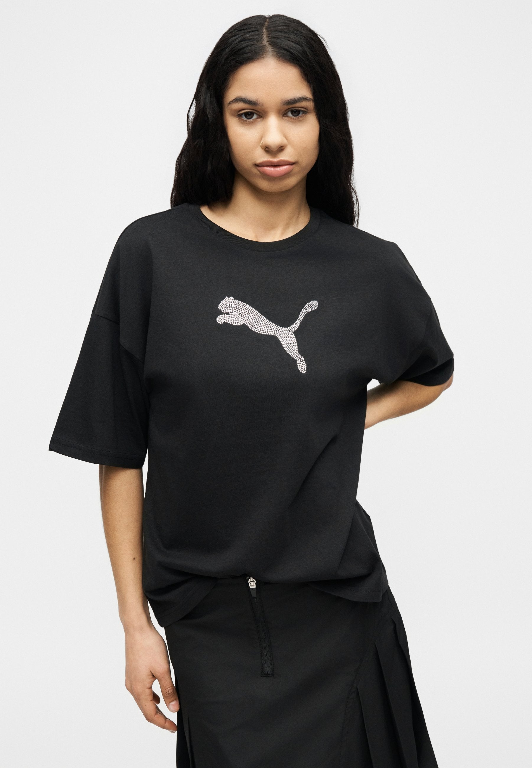Puma ESS GRAPHICS LEO LUXE BEDAZZLED TEE