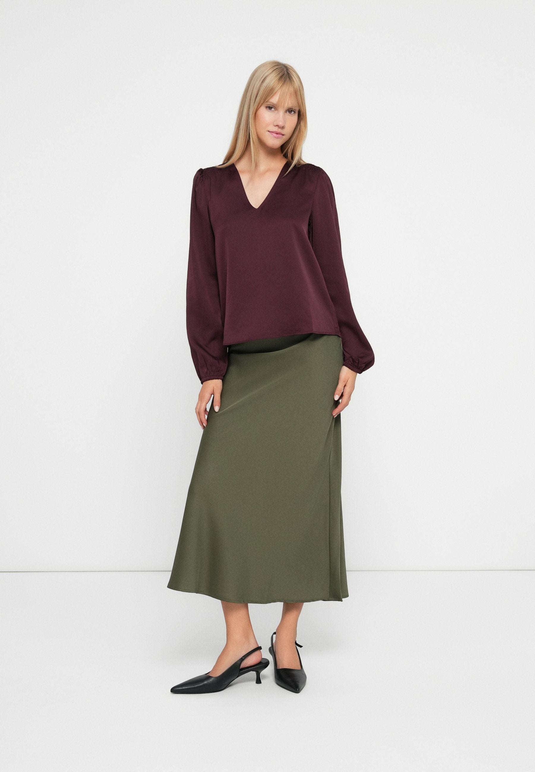VILA VIELLETTE L/S SMOCK SATIN TOP - NOOS