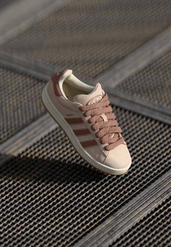 adidas Originals CAMPUS 00S - Skate shoes - cream white/quartz/warm clay