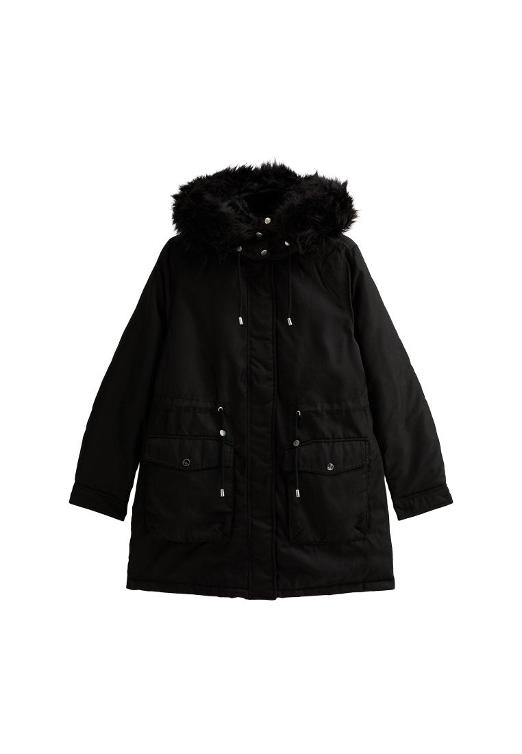 Schwarze Parkajacke mit einer Kapuze aus Kunstfell, vorderen Taschen, verstellbaren Zugbändern und einer glatten, strapazierfähigen Stoffstruktur.