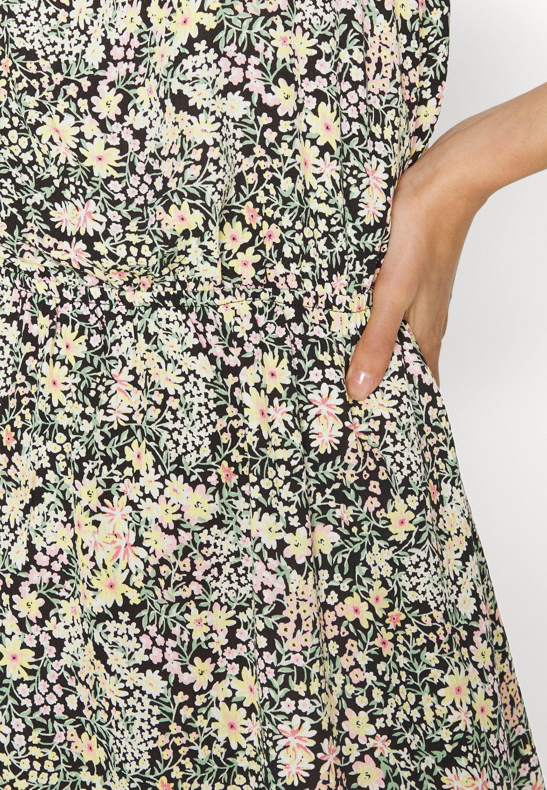 ONLY Tall ONLFREDERIKKE SARAH DRESS