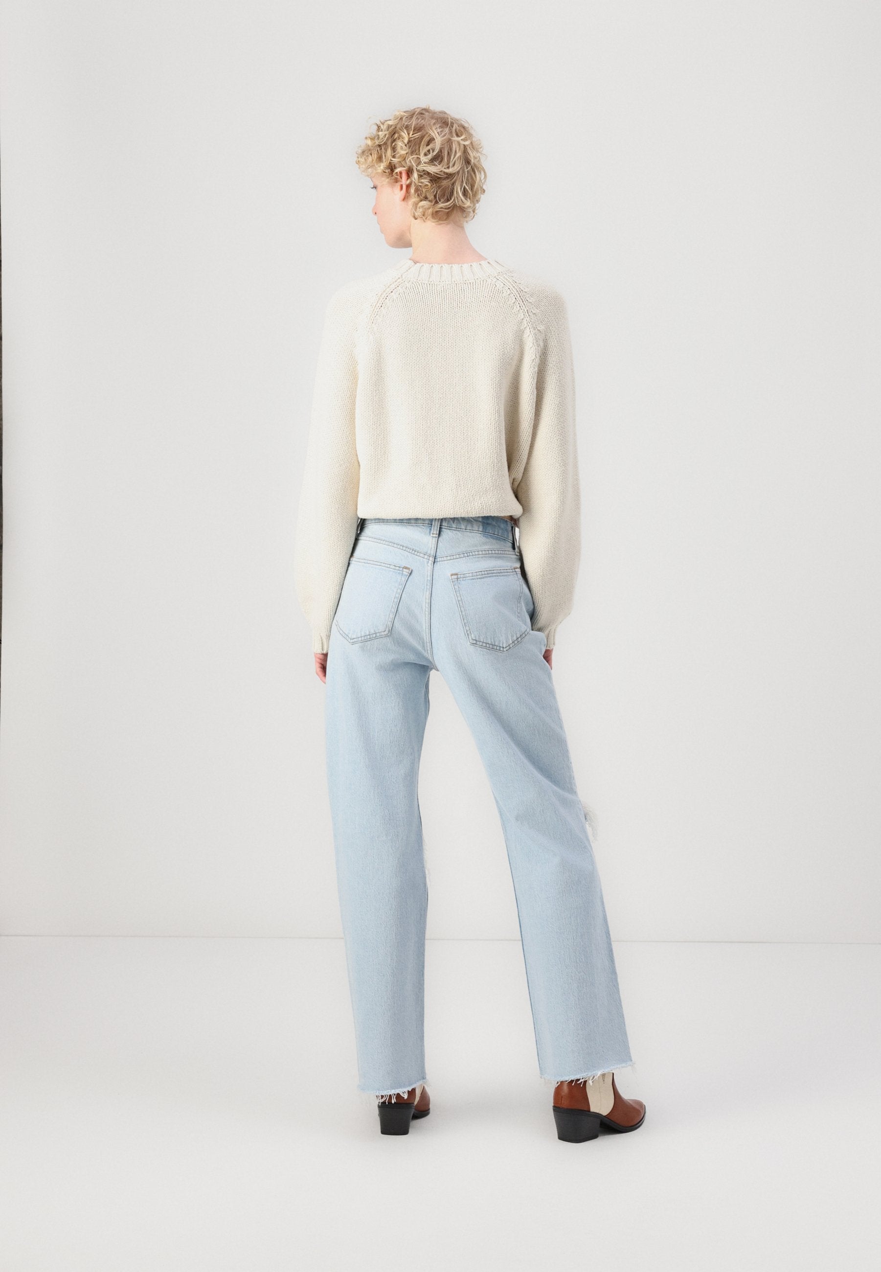Abercrombie & Fitch Curve Love High Rise 90s Relaxed Jean