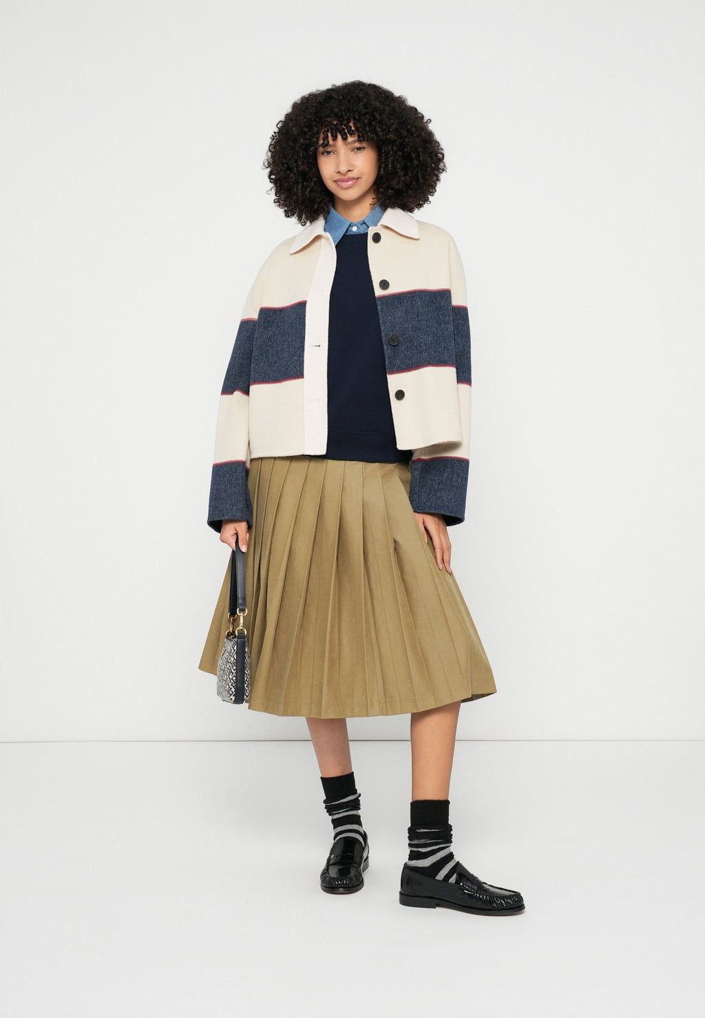 OVERSIZED WOOL BLEND RUGBY CROPPED JACKET Media 2