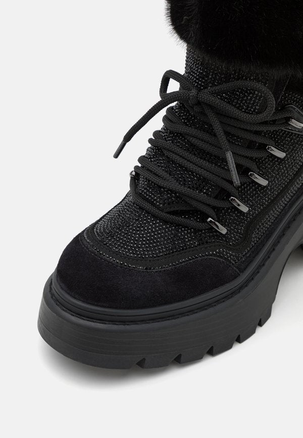 MICHAEL Michael Kors SHILOH BOOT