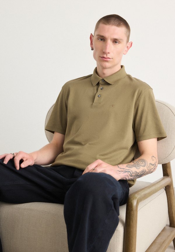 Calvin Klein SS CHEST EMB - Polo shirt - capers