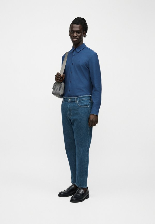 Calvin Klein CASUAL SLIM