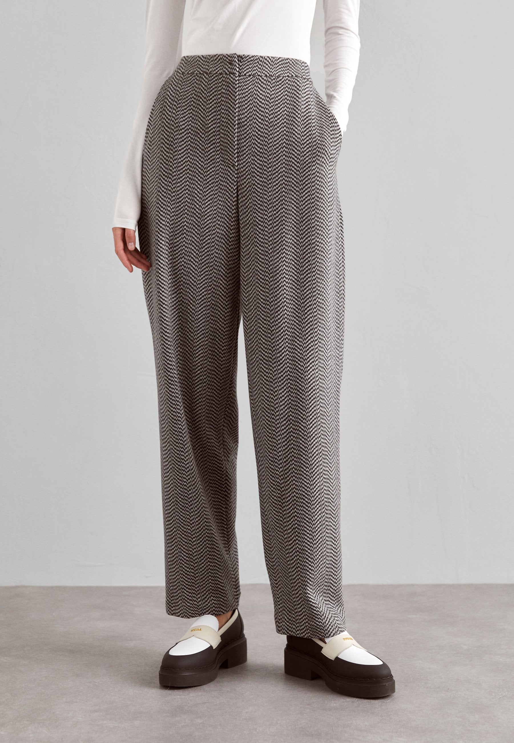 Emporio Armani TROUSERS