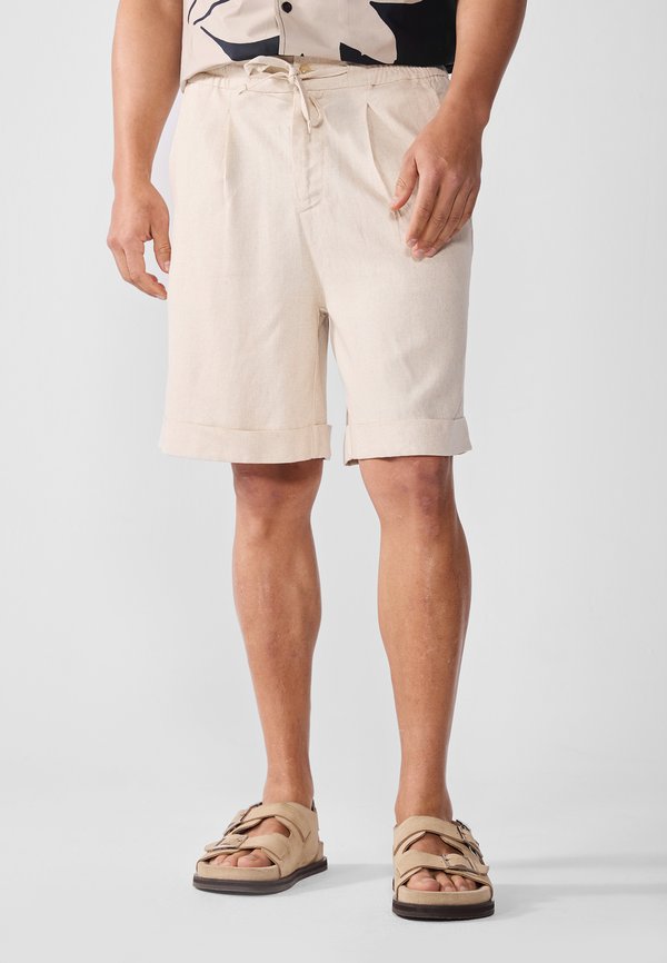 Pier One by Zalando