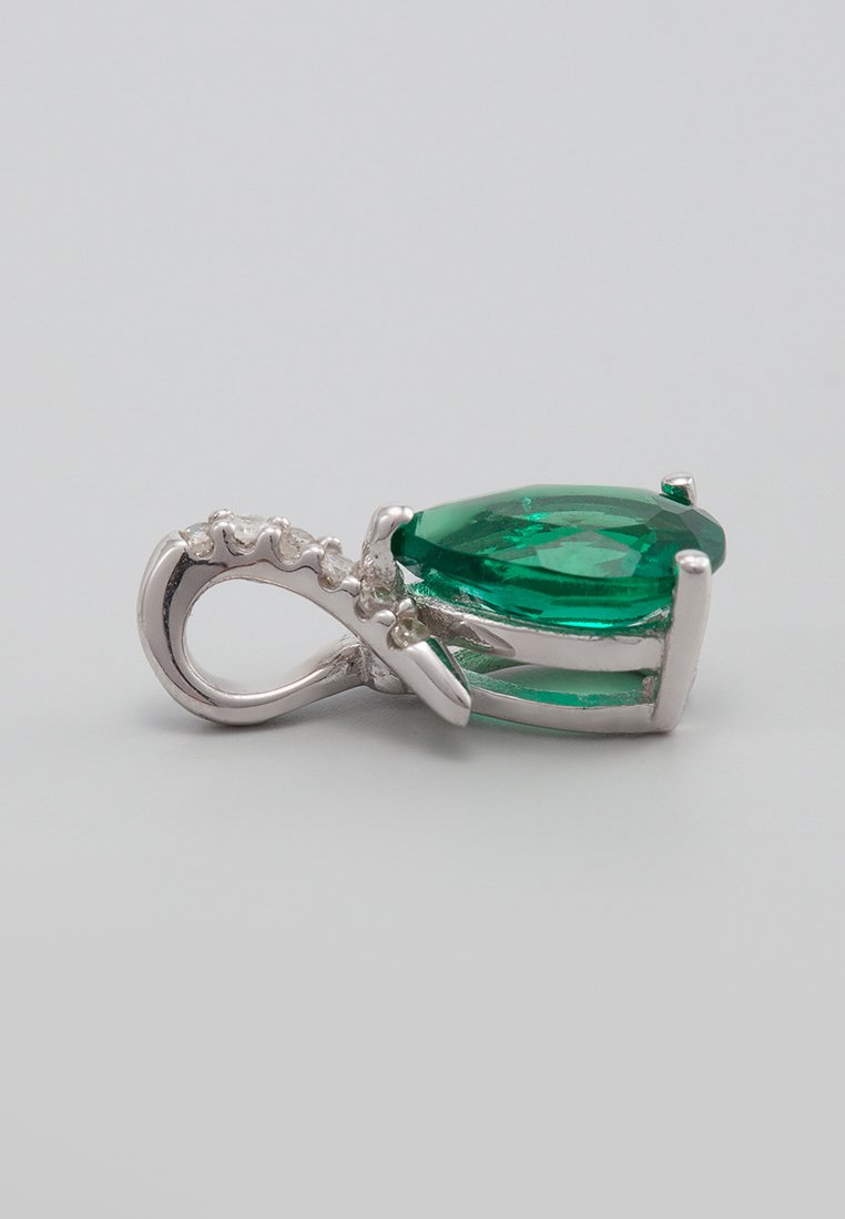DIAMANT L'ÉTERNEL