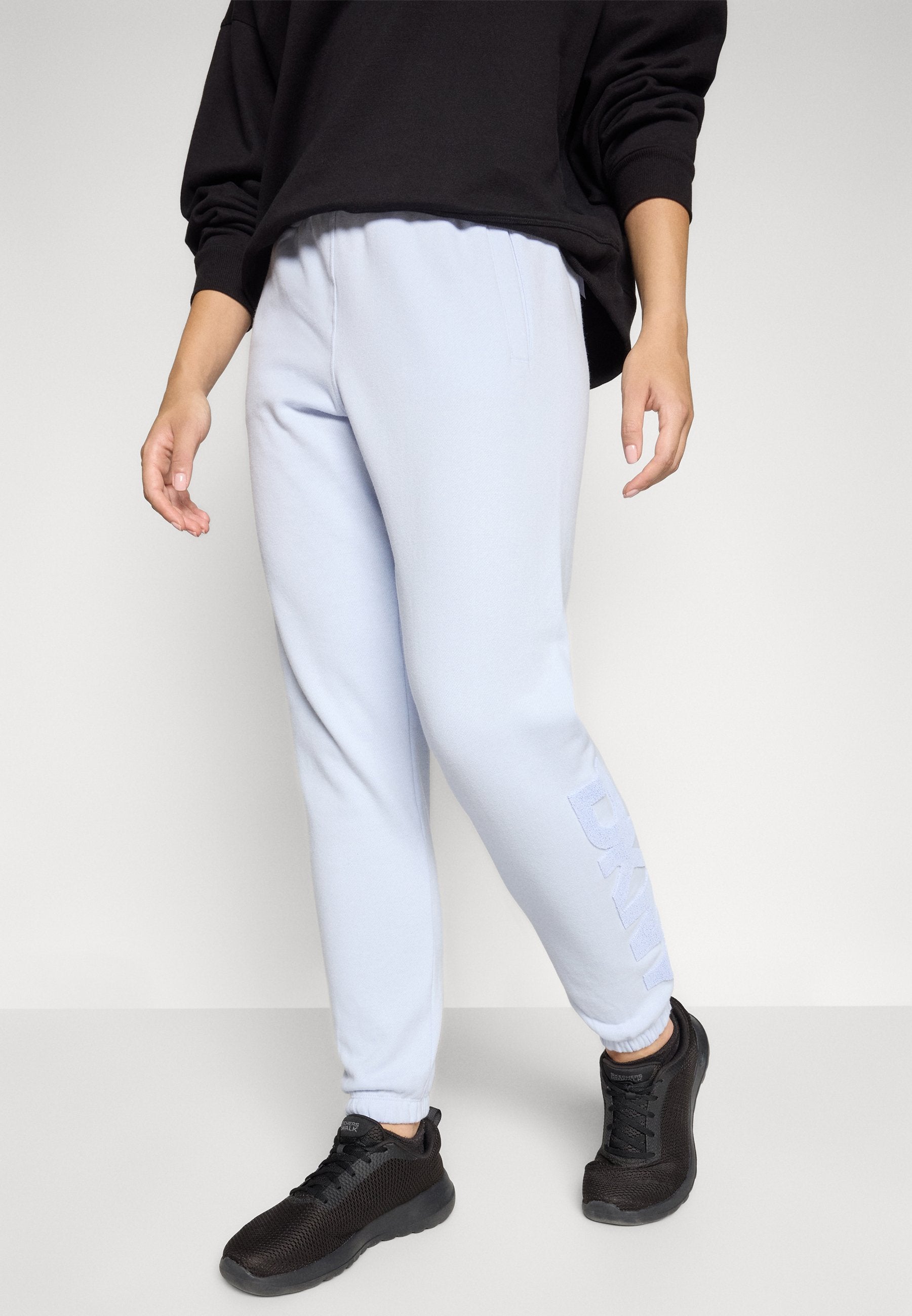 DKNY Sport