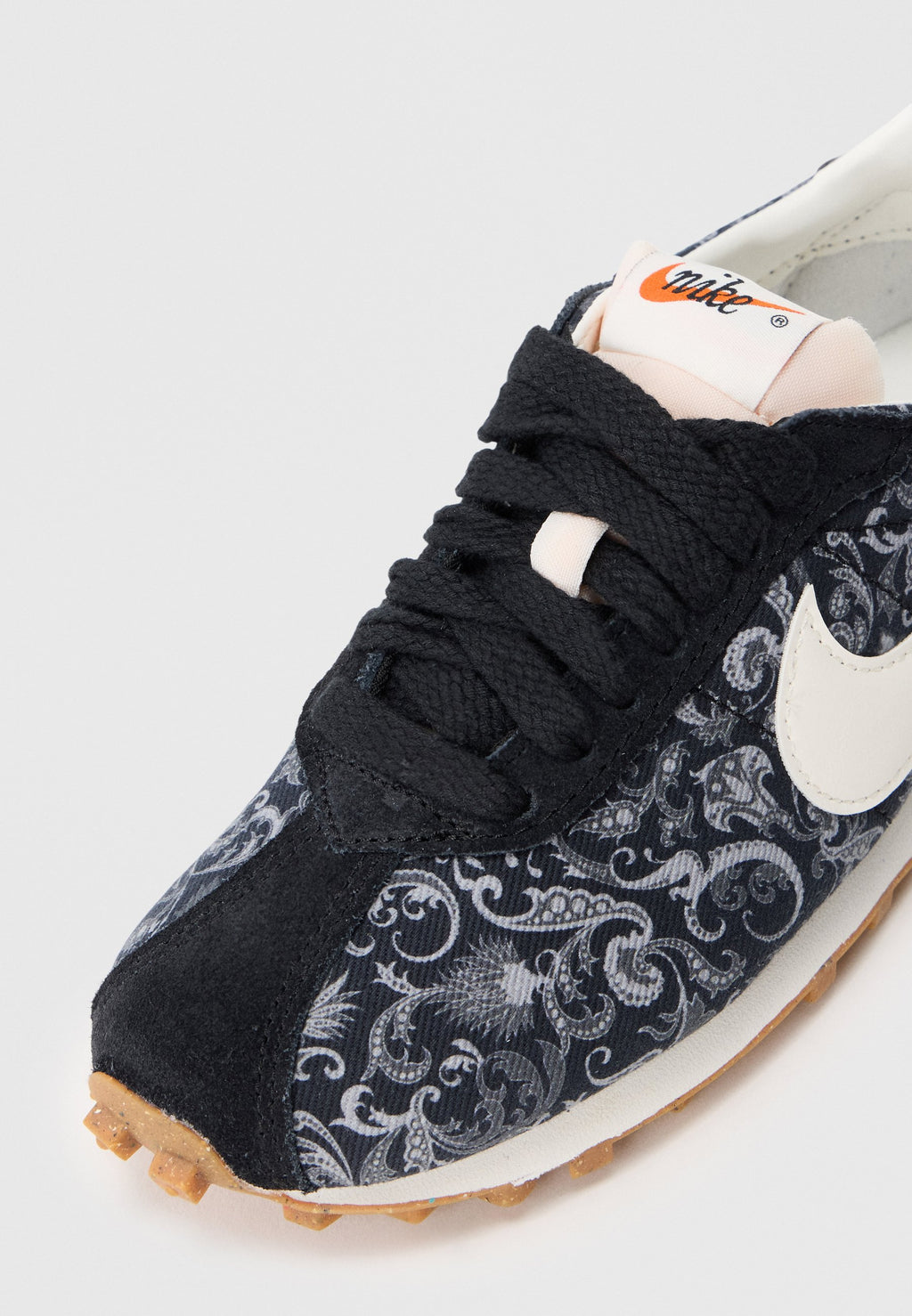 Nike Sportswear LD 1000