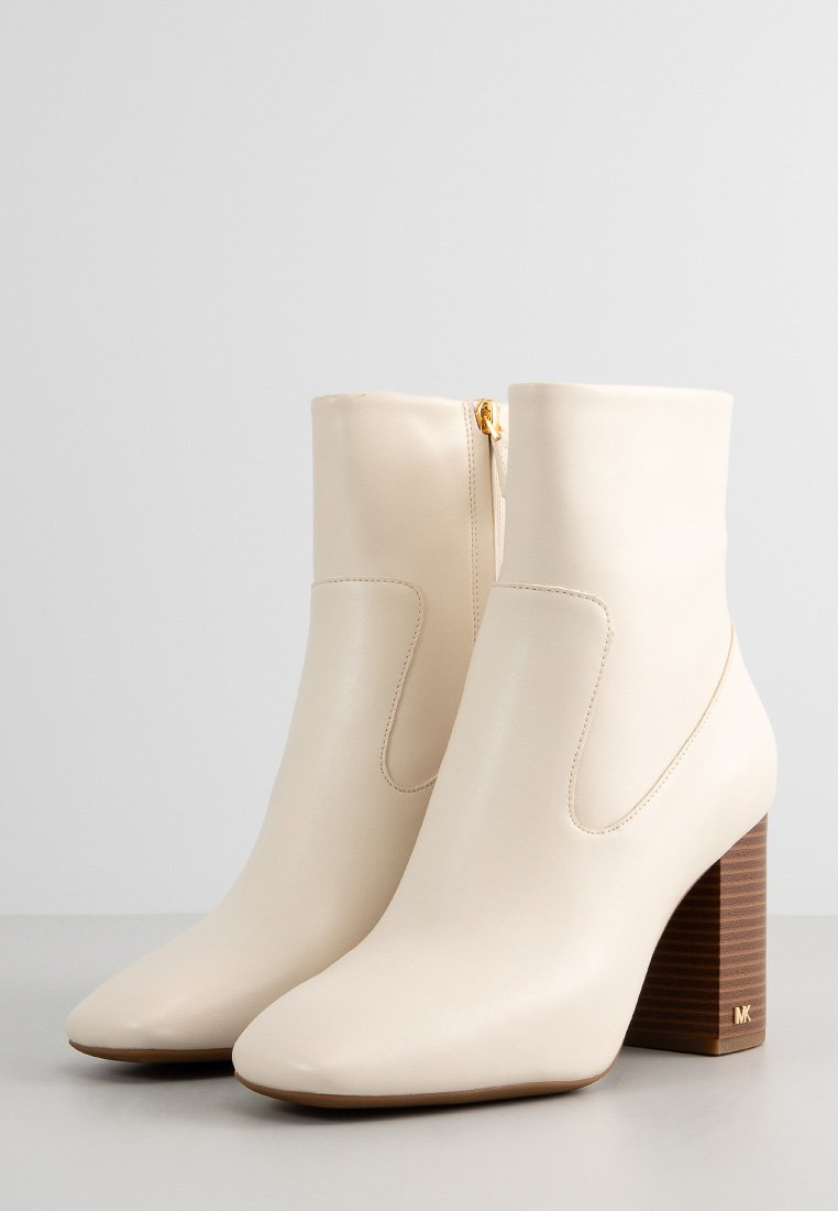 Michael Kors MARY