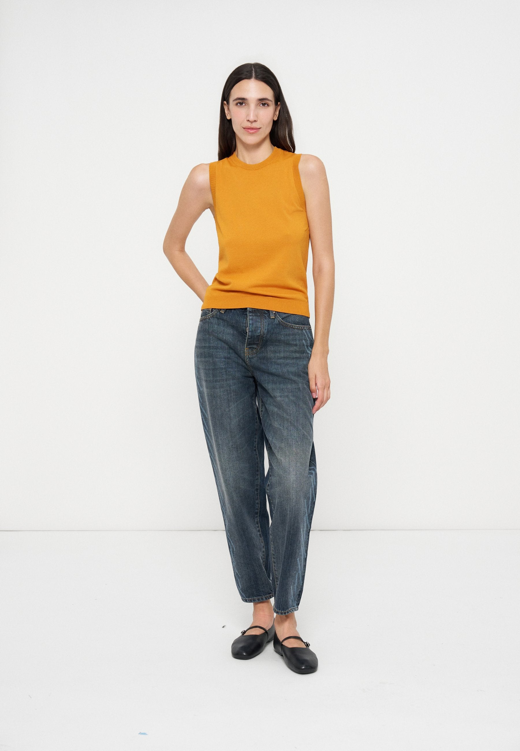 Armani Exchange Top Media 3