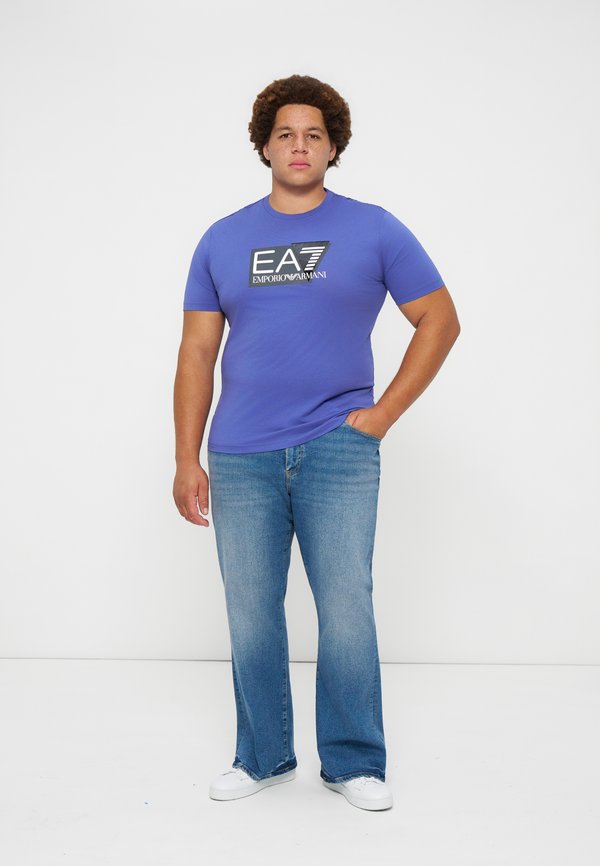 EA7 Emporio Armani